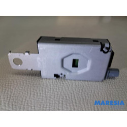 Peugeot - 3008 - Antennenverstärker