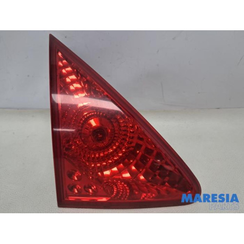 Peugeot - 3008 - Rücklicht links