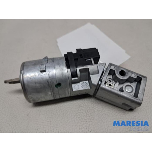 Peugeot - 3008 - Zündschloss+Schlüssel