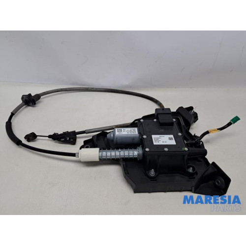 Peugeot - 3008 - Handbremse Motor