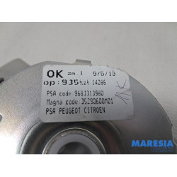 Peugeot - 3008 - Tailgate hinge