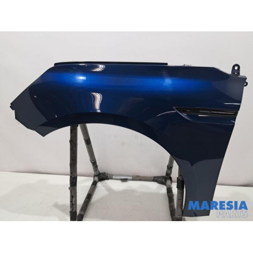 Renault - Megane - Aile avant gauche