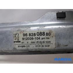 Peugeot - 3008 - Window mechanism 4-door, front right