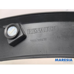 Renault - Captur - Wielrand achter