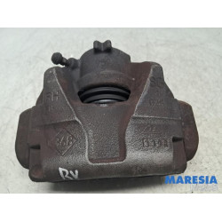 Renault - Captur - Remklauw (Tang) rechts-voor