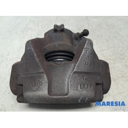 Renault - Captur - Front brake calliper, left