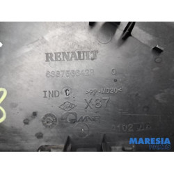 Renault - Captur - A-stijl Afdekkap links