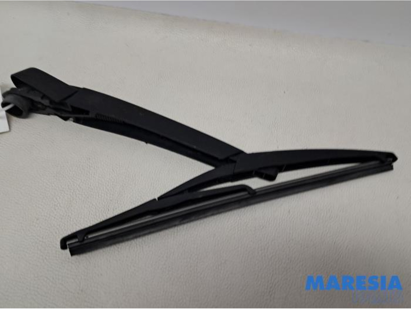 Renault - Captur - Rear wiper arm