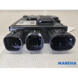 Renault - Scenic - Régulateur de tension