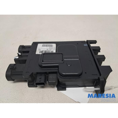 Renault - Scenic - Régulateur de tension