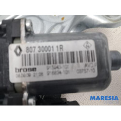 Renault - Scenic - Mécanique vitre 4portes avant droite