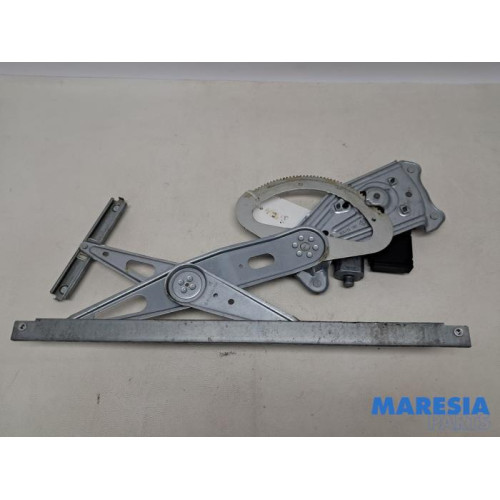 Renault - Scenic - Mécanique vitre 4portes avant droite