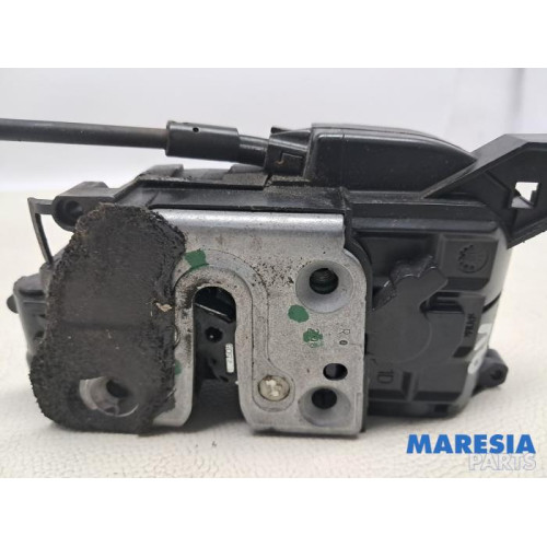 Renault - Scenic - Serrure portière mécanique 4portes avant droite