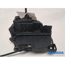 Renault - Scenic - Serrure portière mécanique 4portes arrière droite