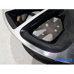 Renault - Megane - Wheel