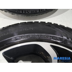 Renault - Captur - Sportvelgenset + banden