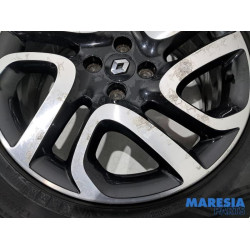 Renault - Captur - Sportvelgenset + banden