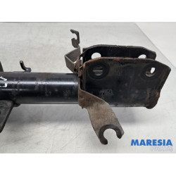 Renault - Scenic - Stoßdämpferstrebe links vorne