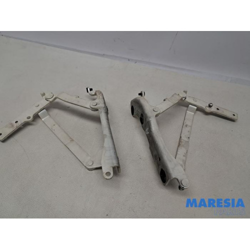 Fiat - 500 - Scharnier Heckklappe