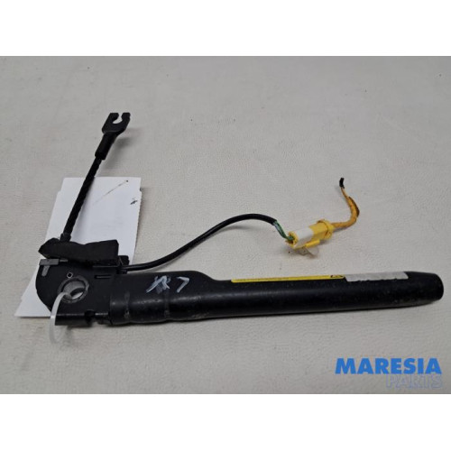 Fiat - 500 - Gordelspanner links