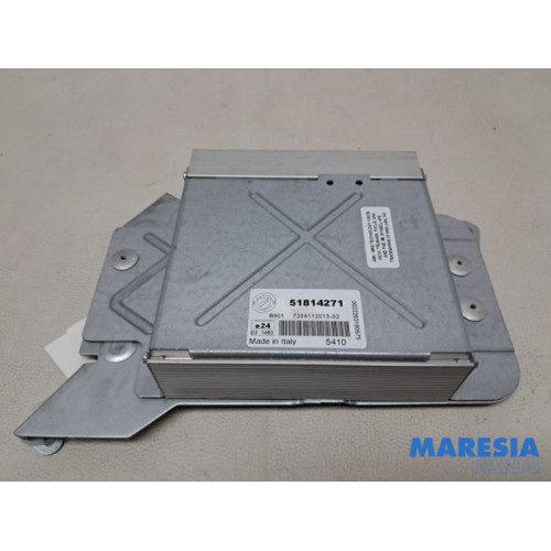 Fiat - 500 - Radio versterker