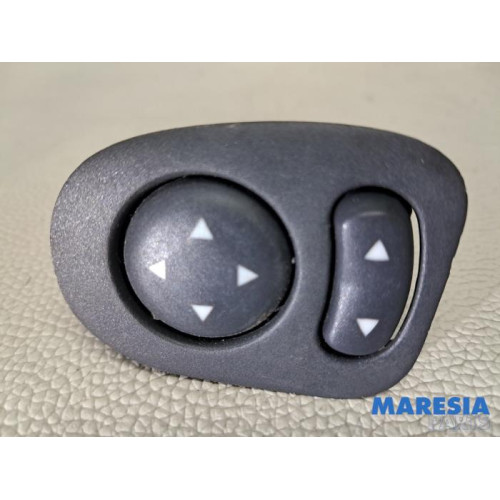 Fiat - 500 - Mirror switch