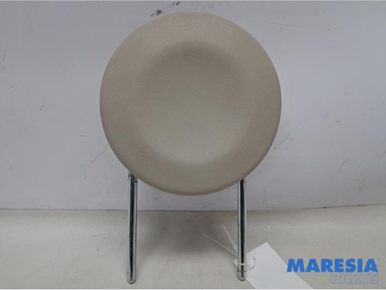 Fiat - 500 - Headrest