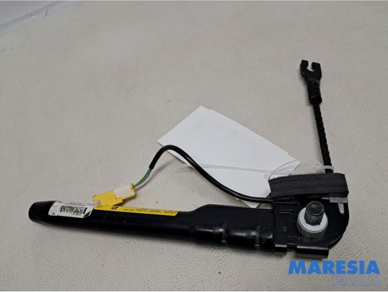 Fiat - 500 - Gurtsrammer links