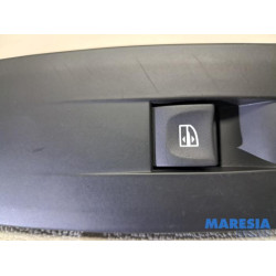 Renault - Megane - Elektrisch Raam Schakelaar