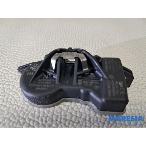 Renault - Megane - Tyre pressure sensor