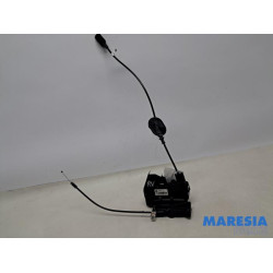 Renault - Megane - Front door lock mechanism 4-door, right