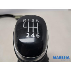Renault - Megane - Gear stick