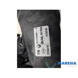 Renault - Megane - Gear stick