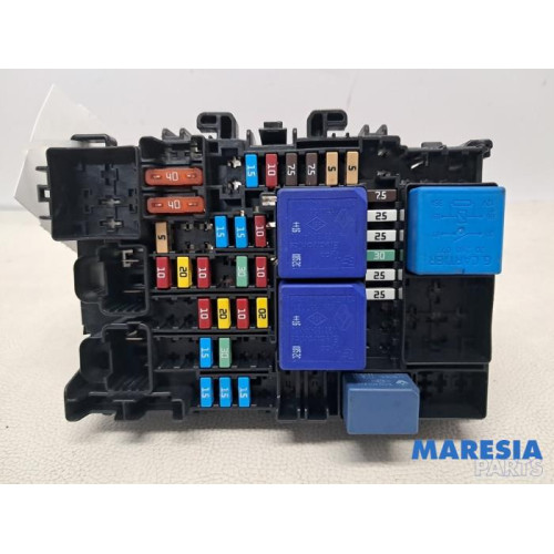 Renault - Megane - Fuse box
