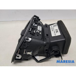 Renault - Megane - Luchtrooster Dashboard