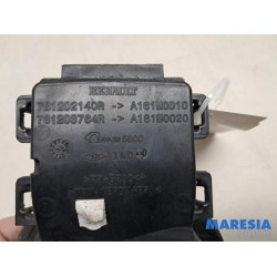 Renault - Megane - Tank Klep