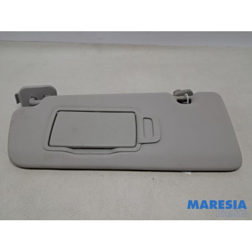 Renault - Megane - Sun visor