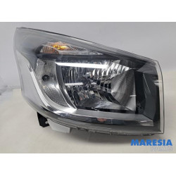 Renault - Trafic - Koplamp rechts
