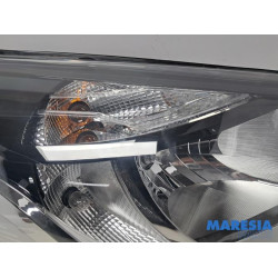 Renault - Trafic - Koplamp rechts