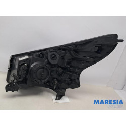 Renault - Trafic - Koplamp rechts