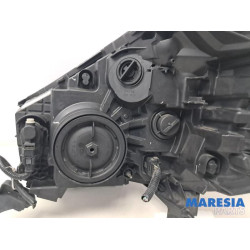 Renault - Trafic - Koplamp rechts