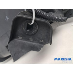 Renault - Trafic - Koplamp rechts