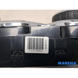 Renault - Trafic - Kachel Bedieningspaneel