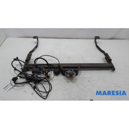 Renault - Trafic - Trekhaak