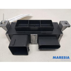 Renault - Trafic - Voorgloei Relais