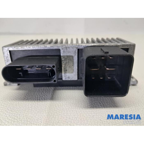 Renault - Trafic - Glow plug relay
