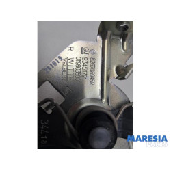 Renault - Trafic - Schiebetür Schließmechanik rechts