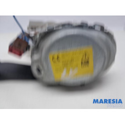 Renault - Trafic - Front seatbelt, left