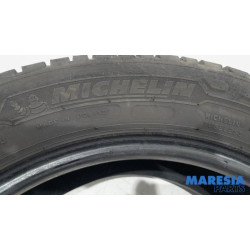 Renault - Trafic - Tyre