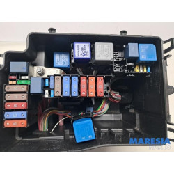 Renault - Trafic - Zekeringkast